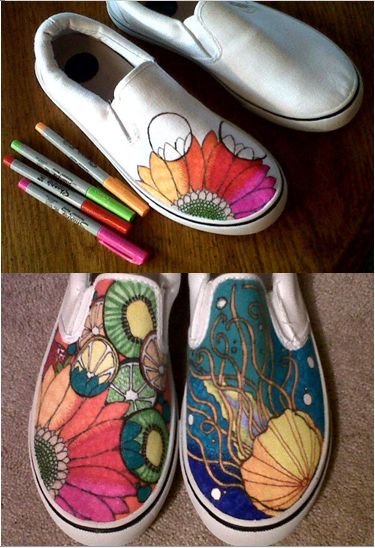 Pinner said: "New idea I had with my infamous Sharpie skills! Just grab some cheap off-brand of Vans from either Walmart, Kmart or Payless and go-to-town with the Sharpies! The designs are endless." Sharpie Shoes, Painted Shoes Diy, Shoe Painting, Painted Canvas Shoes, Sharpie Crafts, Diy Sneakers, Sharpie Art, Hand Painted Shoes, Painted Clothes