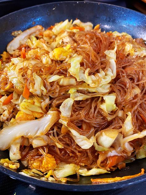 Asian Rice Noodle Recipes Stir Fry, Asian Cabbage And Noodles, Cabbage Street Food, Egg Roll Recipes With Glass Noodles, Stir Fry Recipes Rice Noodles, Banh Pho Noodles Stir Fry, Asian Cabbage Noodles, Glass Noodle Egg Rolls, Noodles With Cabbage Stir Fry