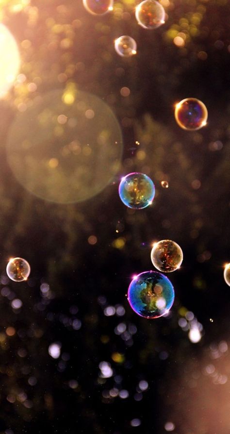 Bubbles Photography, Sparkle Wallpaper, Iphone Wallpaper Landscape, Bubbles Wallpaper, Phone Screen Wallpaper, Pretty Landscapes, Soap Bubbles, Phone Wallpaper Images, Environment Concept Art