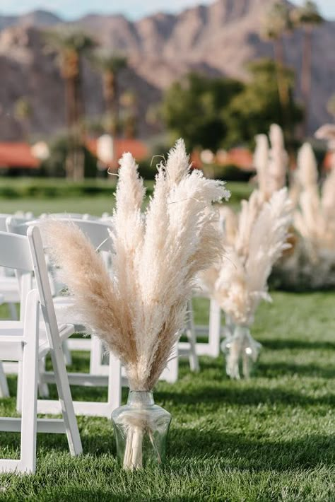 Wedding Bouquet Pampas, Pampas Grass Wedding Bouquet, Grass Wedding Bouquet, Grass Centerpiece, Wedding Isles, Pampas Grass Wedding, Grass Bouquet, Pampas Grass Bouquet, Pampas Grass Decor