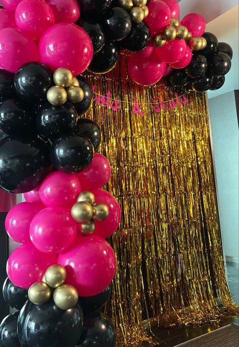 Pink Black Balloon Garland, Pink Vegas Theme Party, Black Pink And Gold Party Decorations, Pink And Black Balloon Garland, Pink Black Gold Party, Hot Pink Birthday Decorations, Bachelorette Party Black, Bachelorette Las Vegas, Pink Birthday Decorations