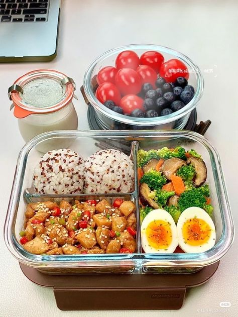 Assembly Lunch Ideas Jw, Lonche Aesthetic, Broccoli Carrot, Onigiri Rice, Sautéed Mushrooms, Healthy Lunch Snacks, School Picnic, Fresh Cherry, Resep Diet