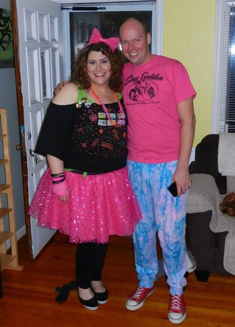 Crafting Diva: DIY 80s Costume Edition - DivineMrsDiva.com Diy 80s Outfit Woman Plus Size, 80s Party Outfits Plus Size, Plus Size 80s Costume Diy, Plus Size 80s Fashion, Diy 80s Outfit, Plus Size 80s Outfits, Easy 80s Outfit Last Minute, Diy 80s Costume, Diy 80s Outfit Woman