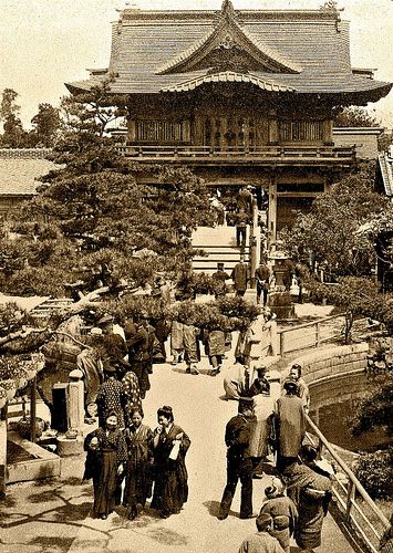 Japan 1904 | Diane Worland | Flickr Historical Japan, Medieval Japanese, Japanese Traditional Architecture, Ancient Japan, Japan Landscape, Japanese Photography, Bg Design, Japan Photography, Japan History