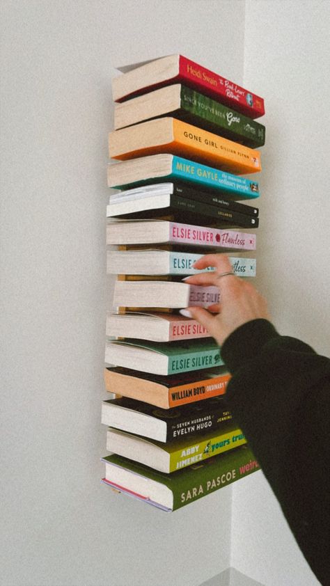 All Posts • Instagram Hang Bookshelf On Wall, Displaying Books In Bedroom, Bedroom Ideas Library, Hang Books On Wall, Books On Floating Shelves, Storing Books Ideas, Book Wall Storage, Small Wall Bookshelf Ideas, Floating Bookshelf Ideas