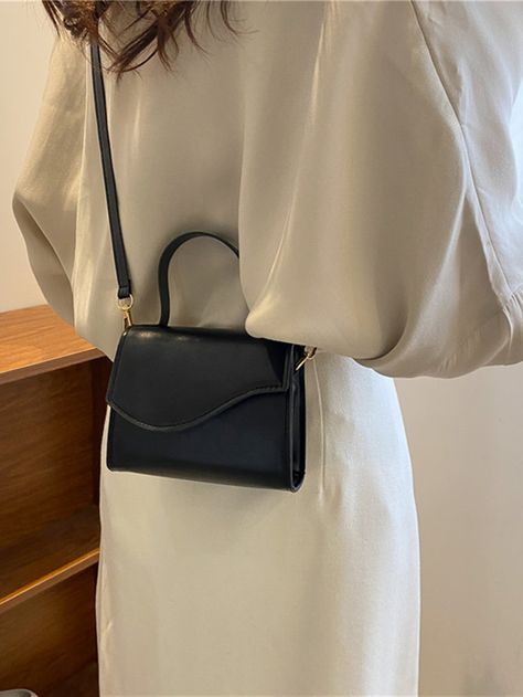 Mini Minimalist Irregular Flap Satchel Bag Mini Side Bag, Side Bags For Women Outfit, Small Shoulder Bags For Women, Black Formal Bag, Minimal Leather Bag, Small Black Bag Outfit, Minimalist Office Shoulder Bag, Formal Bags For Women, Side Bag Outfit