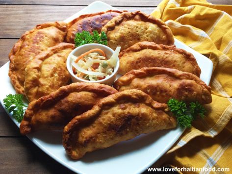 Love for Haitian Food – Traditional and non-traditional Haitian dishes Haitian Mac And Cheese, Haitian Patties Recipe, Haitian Patties, Haitian Restaurant, Haitian Recipes, Haitian Culture, Carribean Food, Haitian Food, Haitian Food Recipes