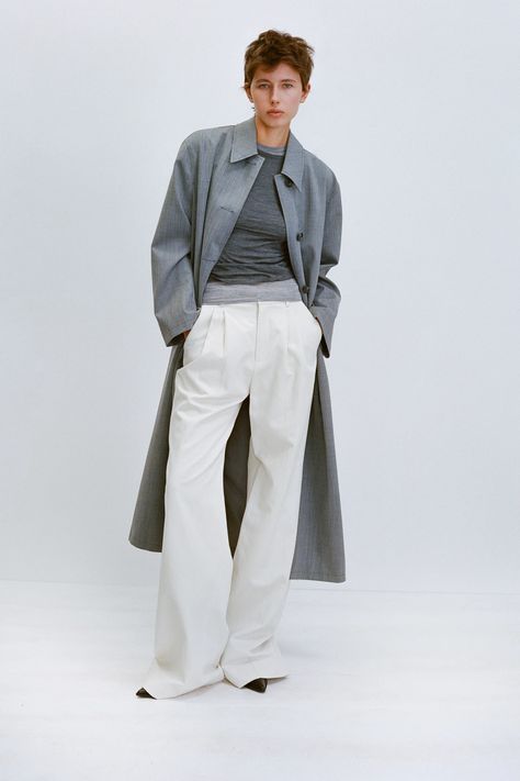 Long Duster Coat, Pre Fall 2023, Pre Fall Fashion, Winter Trousers, Long Duster, Leather Outerwear, Nili Lotan, Minimal Outfit, 2023 Collection