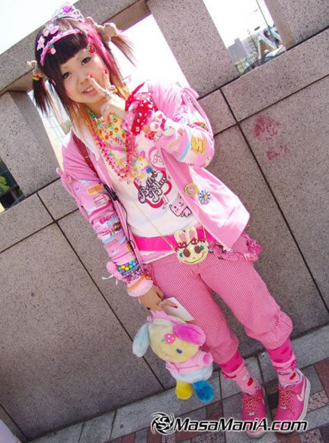 Decora Fashion Outfits, J Fashion Harajuku, Kawaii Street Fashion, Decora Harajuku, Harajuku Decora, Decora Fashion, Pop Kei, Outfits Pastel, Harajuku Fashion Street