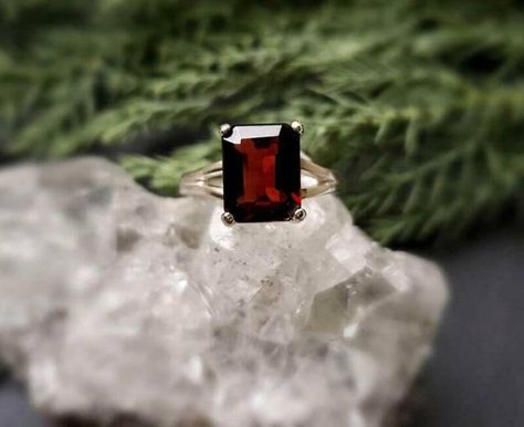 Garnet Wedding, Garnet Ring Silver, Garnet Engagement Ring, Red Garnet Ring, Ring Emerald Cut, Diamond Jewel, Ruby Engagement Ring, Stylish Rings, Silver Rings Handmade