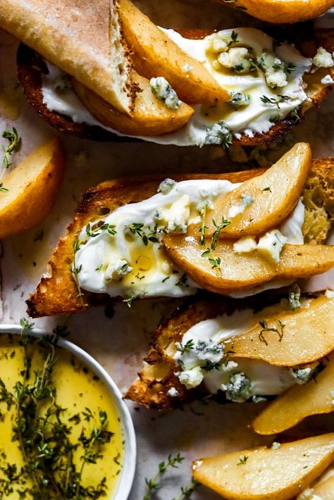 Baked Pears With Ricotta, Pear Bruschetta Appetizers, Whipped Ricotta Crostini Appetizers, Pear And Brie Crostini, Whipped Ricotta Bruschetta, Hot Honey Crostini, Apple Canapes, Whipped Ricotta Crostini, Fall Crostini