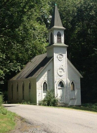 Sweet Old Country Church For Sale In West Virginia $20K ~ Contingent - Old Houses Under $50K Tiny Churches, Abandoned Churches, Old Country Churches, Country Churches, Church Pictures, Beautiful Churches, Country Church, Old Churches, Deep South