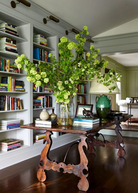 Lounge Rooms, Refectory Table, Studio Chairs, Interior Design Per La Casa, Plant Table, Apartment Style, Style Deco, White Birch, Design Del Prodotto