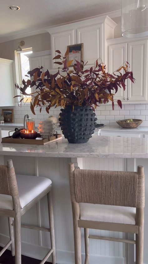 Fall Minimalist Decor Living Room, Minka Pot Decor, Minka Vase, Fall Door Decorations Classroom, Minka Textured Pot, Door Decorations Fall, Fall Front Door Wreaths, Fall Decor Crafts, Farmhouse Fall Decor Ideas