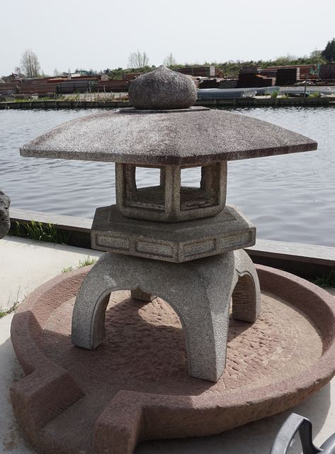 Kodai Yukimi Gata Ishidōrō, Japanese Stone Lantern - YO01010274 Ancient Background, Japanese Inspired Garden, Backyard Birds Watching, Japanese Stone Lanterns, Garden Aesthetics, Japanese Garden Landscape, Stone Lantern, Fantasy Props, Garden Items