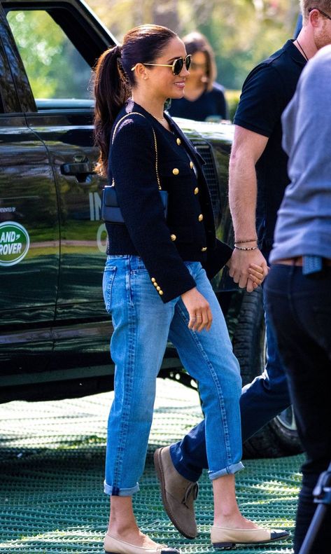 Meghan Markle Casual Style 2022, Meghan Markle Jeans Outfit, Megan Markle Jeans Outfit, Megan Markle Style Summer, Meghan Markle 2023 Outfits, Meghan Markle Spring Style, Meghan Markle Casual Outfits, Megan Markle 2023, Megan Markle Style 2023