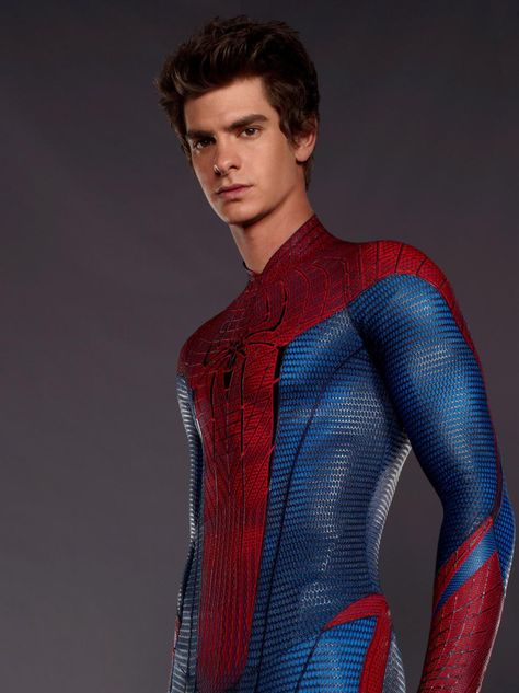 24 Reasons It's So Hard to Say Goodbye to Andrew Garfield as Spider-Man Andrew Garfield Tasm, Spiderman Sign, Spiderman Background, Andrew Garfield And Emma Stone, Kit Connor Joe Locke, Garfield Wallpaper, Andrew Garfield Spiderman, Garfield Spiderman, Fame And Fortune