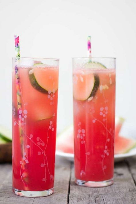 Watermelon Cucumber Cocktail | Food with Feeling Cucumber Vodka Drinks, Watermelon Vodka Drinks, Cocktail With Tequila, Watermelon Cocktail Recipes, Watermelon Cocktails, Watermelon Drinks, Watermelon Tequila, Cocktails Aesthetic, Cucumber Drink