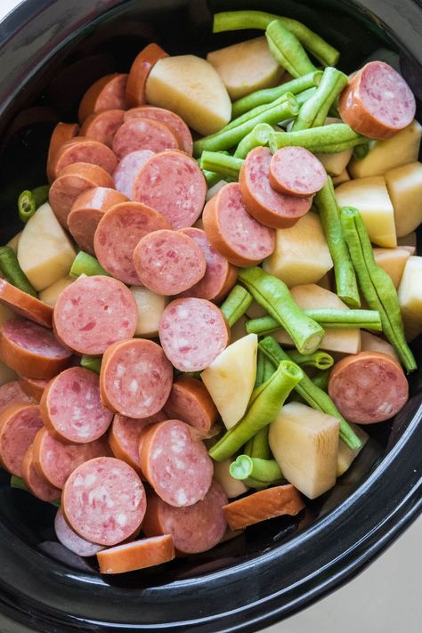 Sausage Green Beans And Potatoes, Potatoes And Kielbasa, Crockpot Kielbasa, Sausage Green Beans, Sausage Crockpot Recipes, Kielbasa Recipe, Crockpot Green Beans, Beans And Potatoes, Sausage Crockpot