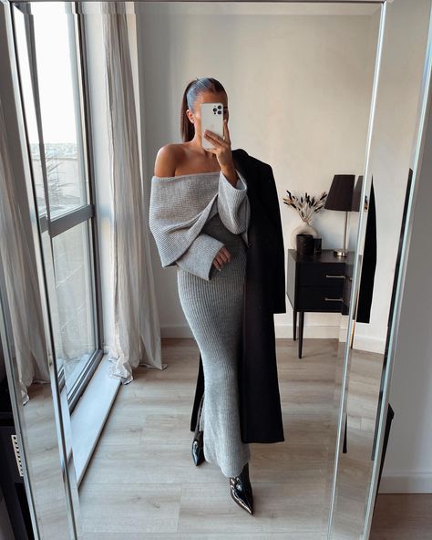 Grey Dress Outfit, Knitted Dress Outfit, Off The Shoulder Knit, Chique Outfit, Zara Maxi Dress, Sweater Dress Outfit, Chique Outfits, Grey Outfit, Maxi Knit Dress