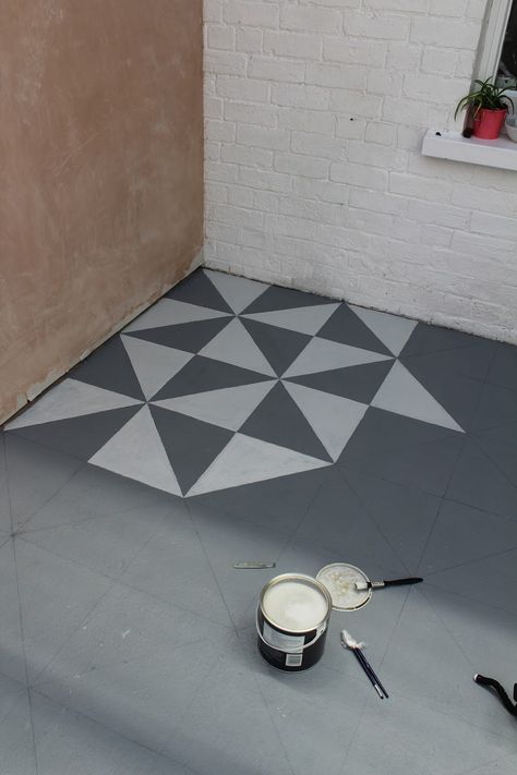 Kezzabeth.co.uk | UK Home Renovation, Interiors and DIY Blog Geometric Floor Pattern, Diy Floor Paint, Floor Painting Ideas, Painted Floor Ideas, Painting Tile Floors, Floor Painting, Cladding Materials, Floor Renovation, Painted Patio