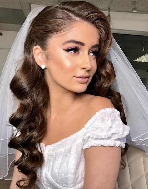 Hair With A Veil, Winter Wedding Hairstyles, Veil Hair Down, Natural Bridal Hair, Bride Hairstyles With Veil, Bridal Waves, Half Up Half Down Styles, For Wedding Hairstyles, Down Styles