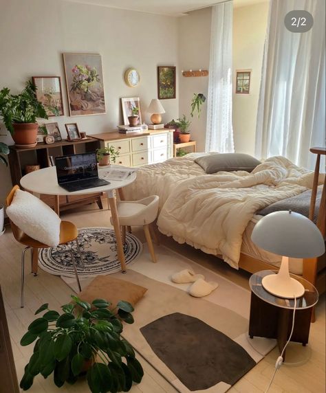 100 Sq Ft Room Ideas, Midcentury Modern Studio Apartment, Clean Studio Apartment, Studio Apartment Inspo Aesthetic, Bed In Living Room Ideas Tiny Apartments, Rustic Studio Apartment Ideas, Light Studio Apartment, Decor Tiny Apartment, Boho Studio Apartment Ideas