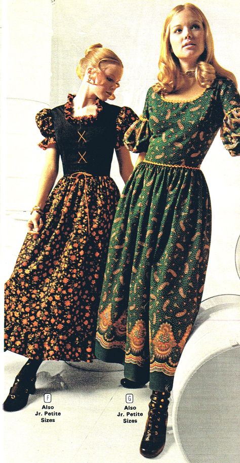 1972 --  peasant dresses.  I wore one to my wedding reception! Medieval Revival, Peasant Dresses, Women In Dresses, 1970's Fashion, 60s And 70s Fashion, Gunne Sax, 1970s Fashion, 70s Style, Vintage Clothes