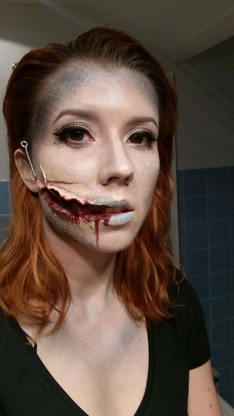 Wound Makeup, Halloween Fx, Zombie Halloween Makeup, Gore Makeup, Halloweenský Makeup, Creepy Makeup, Horror Make-up, Media Makeup, Creepy Halloween Makeup