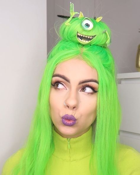 Celia Monsters Inc Makeup, Mike Wazowski Makeup Look, Mike Wazowski Makeup, Monsters Inc Makeup, Cute Mike Wazowski Costume, Crazy Hair Day Monster, Mike Wazowski, Bun Tutorial, Crazy Hair Days