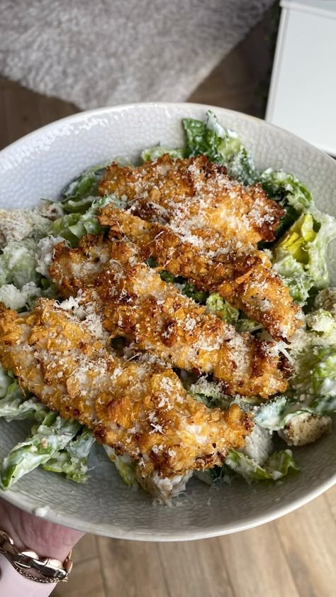 Crispy Parmesan Chicken, Protein Ingredients, Chicken Caesar, One Egg, Chicken Caesar Salad, Creamy Dressing, Herb Seasoning, Parmesan Chicken, Air Fryers