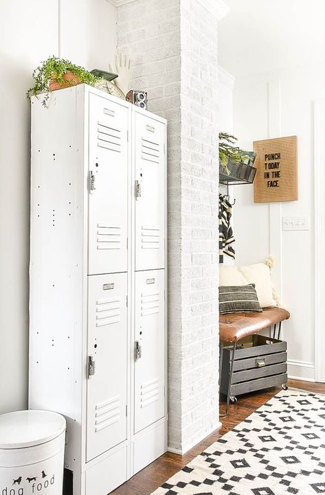 Rusty lockers get a bright white makeover for the perfect industrial mudroom addition! #mudroom #mudroomdecor #lockers #vintagemodern #industrial #industrialdecor #paintedlockers #storage Industrial Diy Decoration Ideas, Diy Industrial Home Decor, Vintage Lockers, Mudroom Lockers, Industrial Home Design, Mudroom Decor, Vintage Industrial Decor, Blogger Home, Metal Lockers