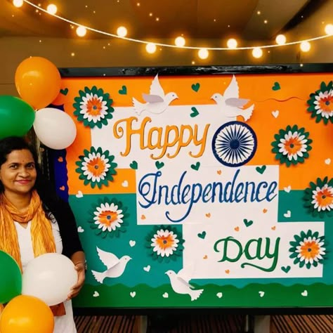 Independence Day Selfie Point, 15 August Decoration Ideas For School, Independence Day Theme Board, Independence Day Board Ideas, Independence Day Notice Board Decoration, Independence Day Soft Board Decoration, Independence Day Chart For School, Independence Day Decoration School, Independence Day Board Decoration School