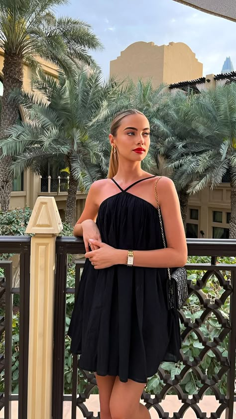 Black Short Homecoming Dress, Mode Zara, Looks Party, Short Homecoming Dress, Elegante Casual, Sling Dress, Dress Beach, Corfu, Instagram Ideas