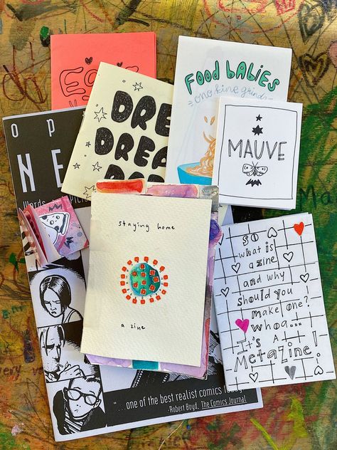 Making Zines, Zine Ideas, Pin Crafts, Art Zine, Zine Design, Books Reference, Pot Filler, Best Pens, Cleaning Ideas