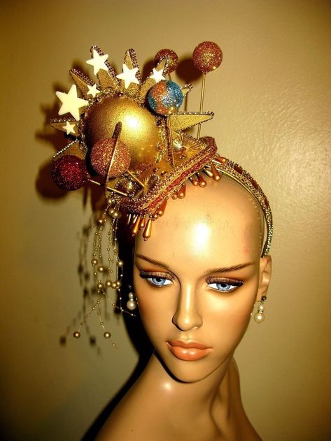 Martian Costume, Space Cosplay, Man Halloween Costume, Big Universe, Glow In The Dark Stars, Dark Stars, Fantasy Fest, Flower Headdress, Mardi Gras Parade