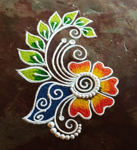 Rangoli Designs For Daily Use, New Small Rangoli Designs, Mini Rangoli, Small Free Hand Rangoli, Rangoli Images, Margali Kolam, Diwali Rangoli Design, Border Kolam, Round Mehndi