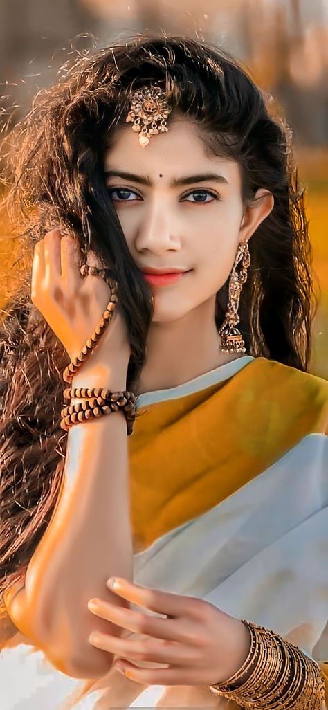 South most popular and beautiful actress Sai Pallavi HD wallpaper 4K Sai Palvi Hd Wallpaper, Sai Pallavi Hot Images, Saipallavi Hd Wallpaper, 1080x1920 Hd Wallpaper Indian Actress, Sai Pallavi 4k Hd Images, Sai Pallavi Hd Images Wallpaper, Saipallavi Images Hd, South Indian Hot Actors, R15 Black