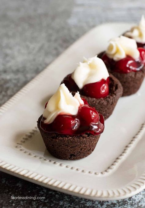 These Gluten Free Black Forest Cookie Cups are perfect for a party! Fill them with chocolate frosting or mousse. Wheat Free Desserts Recipes, Mini Gluten Free Desserts, Gluten Free Individual Desserts, Gluten And Dairy Free Recipes Desserts, Crumbl Cookie Recipe, Cookies Snickerdoodle, Gluten Free Chocolate Cookies, Chocolate Cherries, Cookie And Bar Recipes