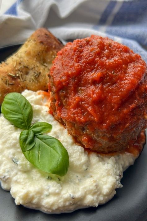 Italian Meatballs with Herbed Ricotta combine the savory tastes of Italian meatballs with rich, creamy ricotta cheese with herbs and olive oil. Meatballs And Ricotta Cheese, Meatballs And Ricotta, Herbed Ricotta, Whipped Ricotta, Cheese Sauce For Pasta, Italian Meatballs, Party Appetizers Easy, Best Appetizer Recipes, Recipes Around The World