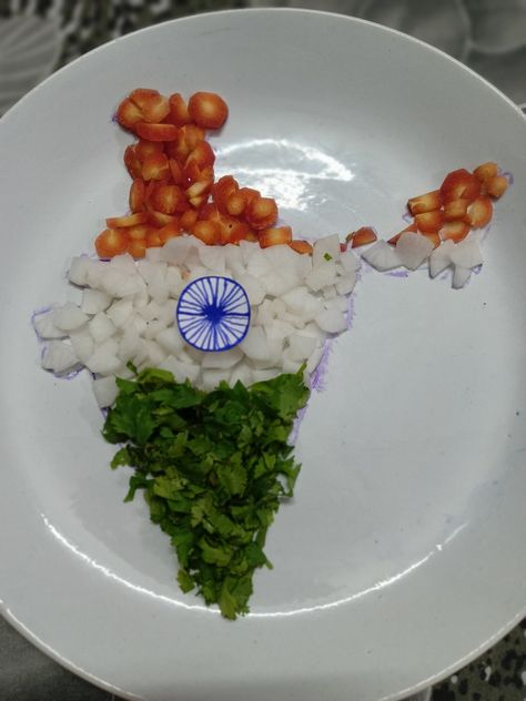 Tricolour Salad decoration idea. #India flag #india map #vegetable salad Independence Day Salad Decoration, India Map Creative Art, Vegetables Salad Decoration, Tricolor Food Ideas, Tricolour Salad Decoration, Vegetable Day Celebration In School, Salad Making Decoration, Salad Decoration Ideas For Kids, Vegetable Salad Decoration Ideas