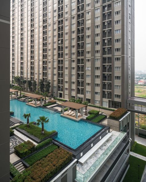 Apartment Landscape, Roof Landscape, Hotel Swimming Pool, Sky Pool, Residential Landscape, Pool Landscape Design, Hotel Plan, Areas Verdes, Pool Landscape