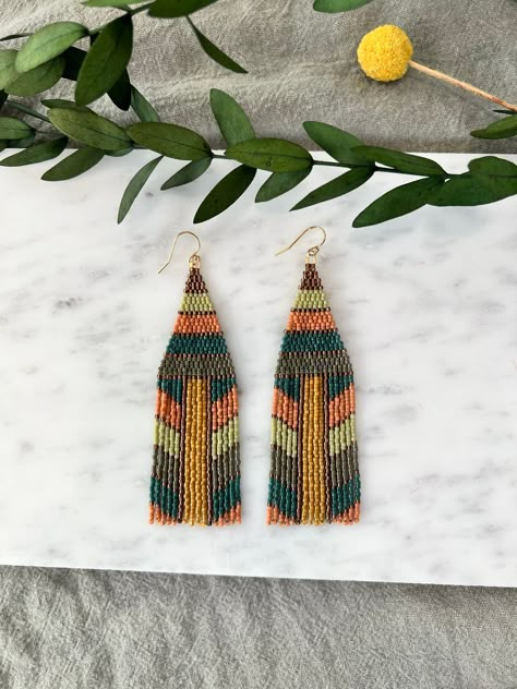 Beaded Earrings Patterns Free, Earthy Earrings, Seed Bead Jewelry Patterns, Stitch Earrings, Boho Earring, Beads Craft Jewelry, Beaded Fringe Earrings, Multicolor Earrings, Earrings Patterns