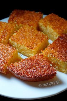 Semolina and Yogurt Cake Semolina Cake Recipe, Semolina Recipe, Lebanese Desserts, Arabic Dessert, حلويات عربية, Semolina Cake, Middle Eastern Desserts, Greek Desserts, Yogurt Cake