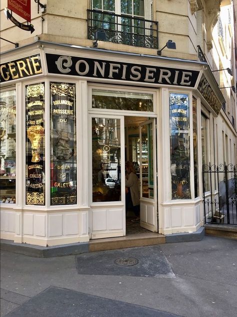 Paris Boulangerie Aesthetic, Miraculous Bakery, Rue Core, Paris Core, Paris Coquette, Miraculous Aesthetic, Paris Dream, Paris Vibes, Montmartre Paris