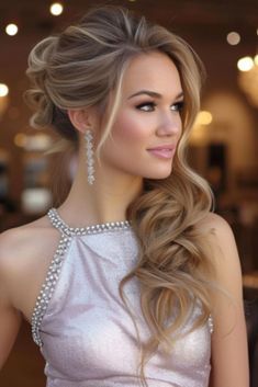 New Bridal Hairstyle, Date Night Hair, Night Hairstyles, Mother Of The Bride Hair, Hair To One Side, Side Hairstyles, Wedding Hair Inspiration, Formal Hairstyles, Wedding Hair And Makeup