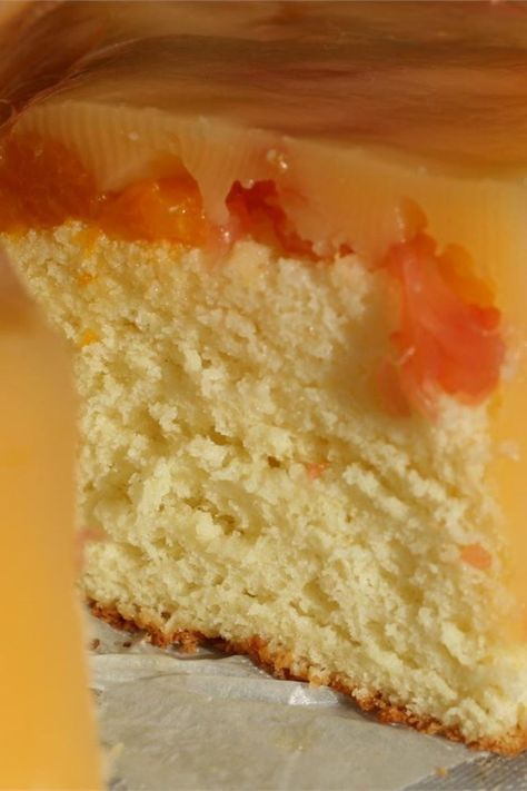 Glorious Sponge Cake | "This has to be the best sponge cake recipe I've tried yet! Perfect texture!" #cakerecipes #bakingrecipes #dessertrecipes #cakes #cakeideas Flourless Cake Recipes, Types Of Sponge Cake, Lemon And Coconut Cake, Baking Challenge, Cake Sponge, Different Types Of Cakes, Flourless Cake, Sponge Cakes, Berry Dessert