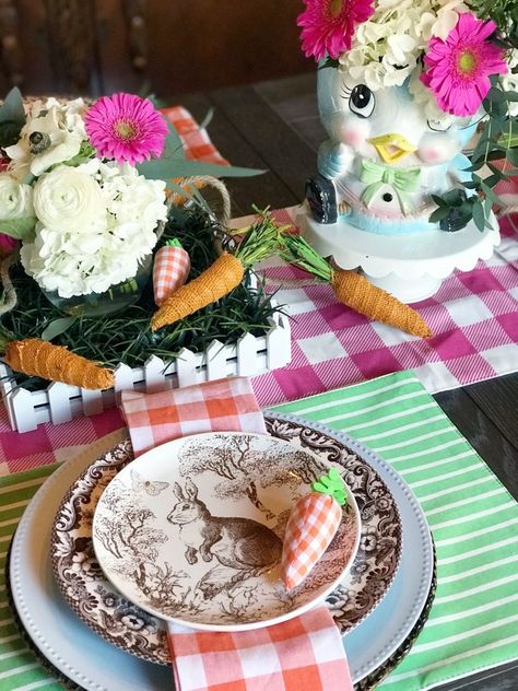 Easter Dinner Table Setting, Easter Dinner Party, Easter Table Setting, Easter Dinner Table, Easter Decorating, Easter Table Settings, Easter Tablescapes, Dinner Table Setting, Easter Inspiration