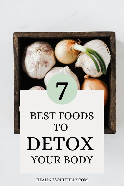 foods that detox your body Detoxifying Foods, New Years Detox, Detox Foods, Detoxifying Food, Detox Cleanse Diet, Body Detox Cleanse, Full Body Detox, Cleanse Diet, Detox Tips