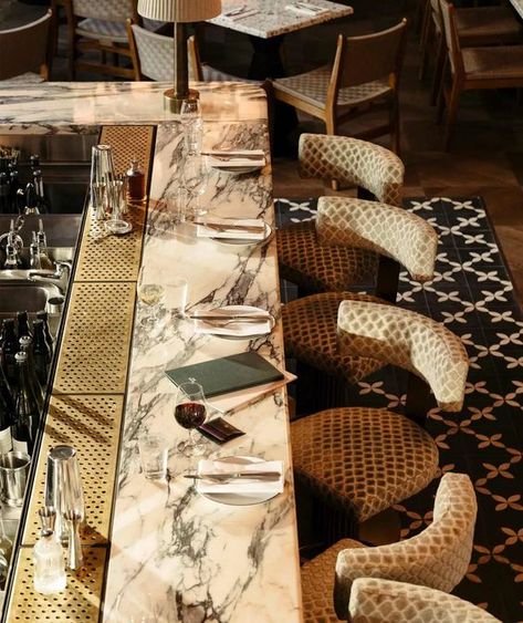 Hoxton Hotel, Menue Design, The Hoxton, Bar Inspiration, Restaurant Concept, Design Restaurant, Bar Interior, Bar Design Restaurant, Restaurant Interior Design